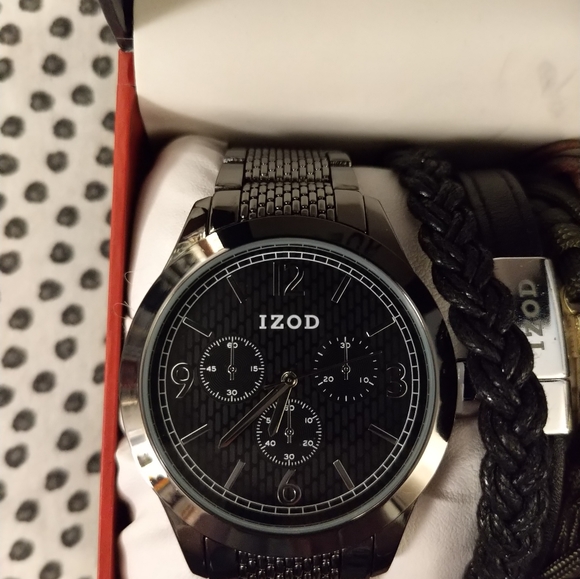 NEW! Men's Izod Watch w/ Bracelets - Picture 9 of 12